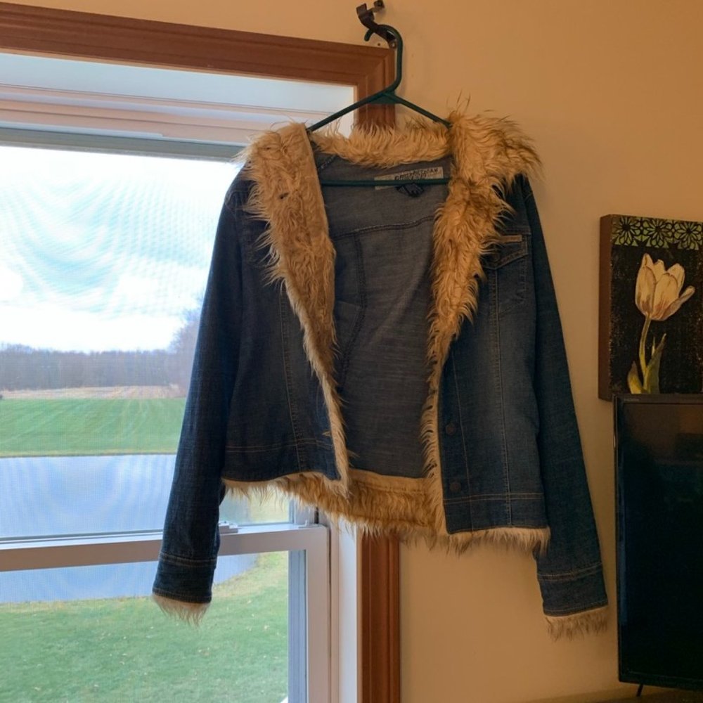 Medium wash jean jacket with golden fur